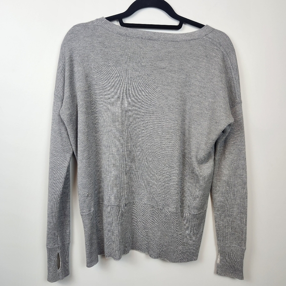 Lululemon Pure Balance Grey Sweater Lightweight Fine Knit Size S Soft Cozy - Picture 3 of 11